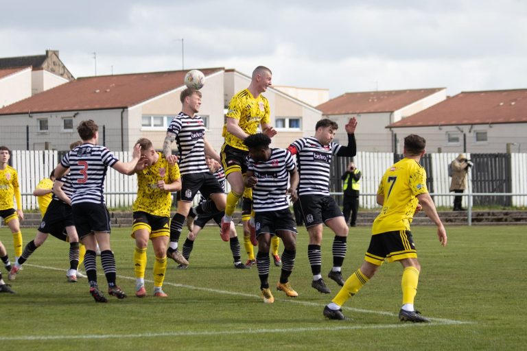 Johnstone Burgh beat Rutherglen Glencairn 3-1 away from home