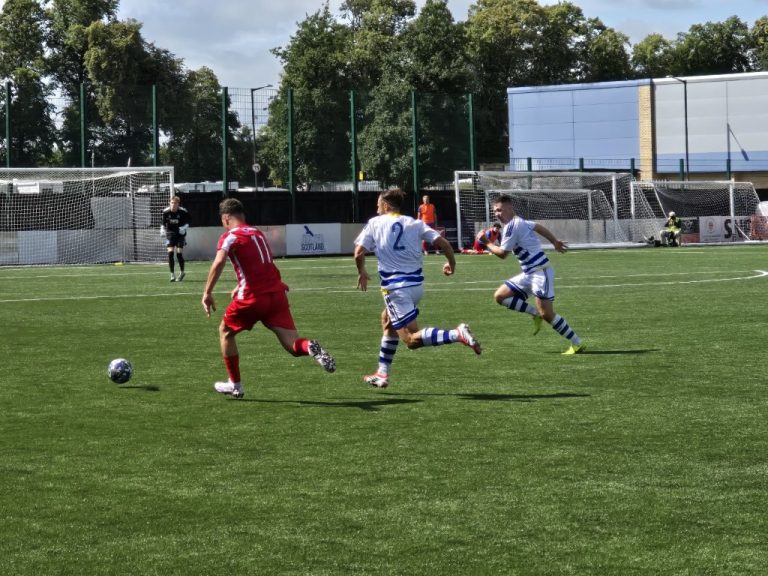 Renfrew suffer 4-2 defeat to Kilwinning Rangers in league opener